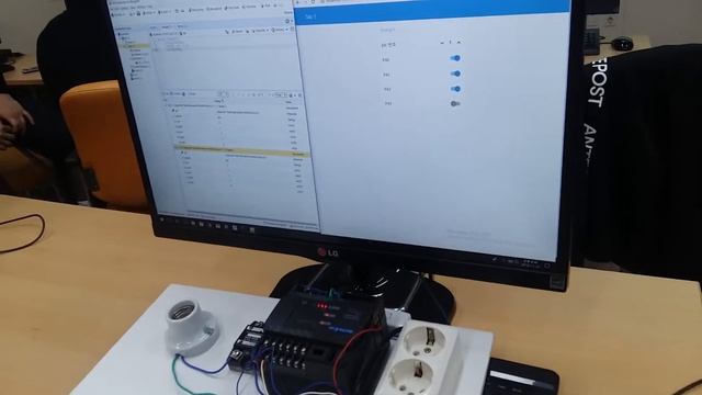 두원공과대학교 메카트로닉스공학과 3ㅡC 41515031 김도희 mongodb 업데이트와 plc 출력 смотреть онлайн