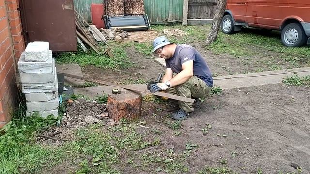 22. Пересадили ёлочку и первая грядка. смотреть онлайн