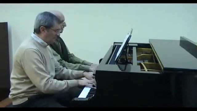 Johannes Brahms Opus 39 Vals nº 4 смотреть онлайн