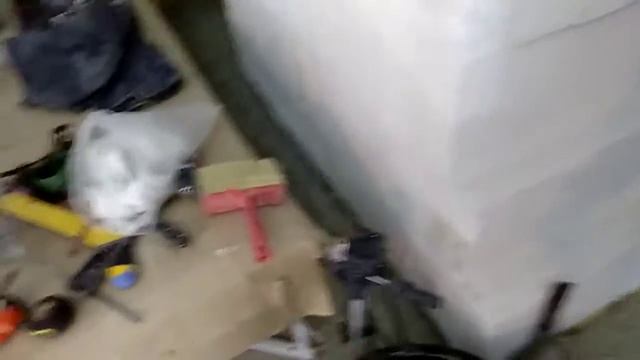 День 13 Счастливый (не). Начал стены смотреть онлайн