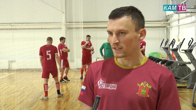 В Каменке прошёл турнир по мини - футболу, посвящённый Дню войск национальной гвардии РФ смотреть онлайн