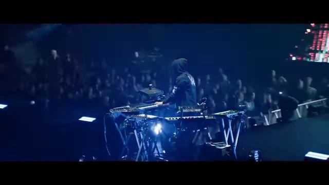 Alan Walker - Sing Me To Sleep Feat. Iselin Solheim | Aviation Movie