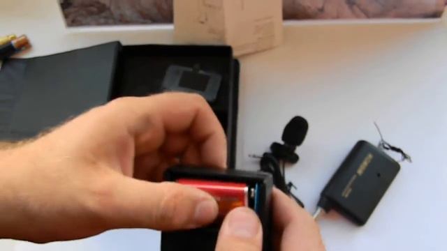 Радио микрофон петличка FM Transmitter + Receiver Wireless Headset Microphone w/ Mini Clip смотреть онлайн