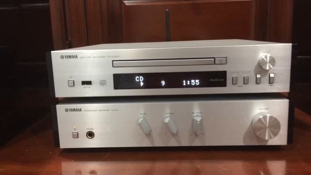 YAMAHA MCR-N670 HI-RES MINI SYSTEM смотреть онлайн