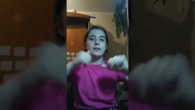 КАК УГОВОРИТЬ РОДИТЕЛЕЙ КУПИТЬ ВАМ АЙФОН!!! смотреть онлайн