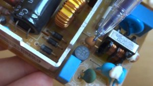 ПРЕДОХРАНИТЕЛИ   Сколько предохранителей в Импульсном Блоке Питания ?