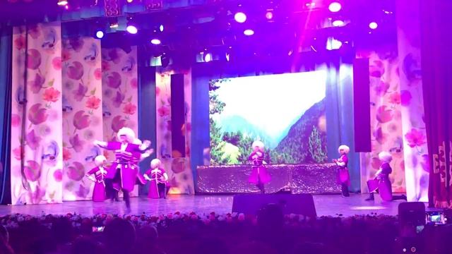 АНСАМБЛЬ ШАДВАЛ ЛЕЗГИНКА АКТАУ КАЗАХСТАН Танец "ДЖИГИТЫ" смотреть онлайн