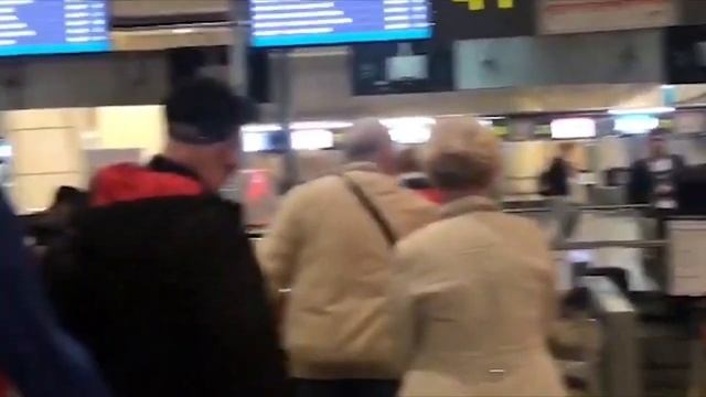 РУССКИЕ БУНТУЮТ ПРОТИВ МИГРАНТОВ! КТО НЕ ДАЕТ ЖИЗНИ ТАДЖИКАМ В РОССИИ? смотреть онлайн