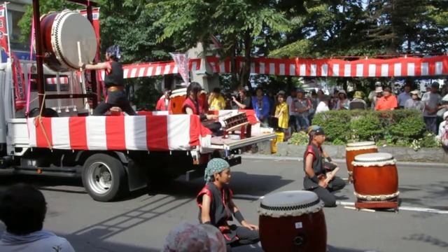 Taiko Drums at Tomakomai Port Festival смотреть онлайн