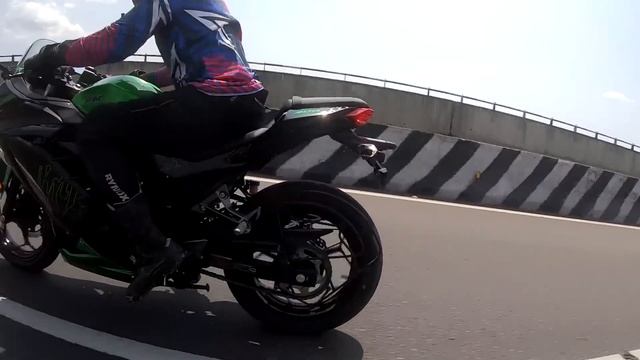 Ninja 300 BS6 2022 Review | Full detailed Review in Tamil смотреть онлайн