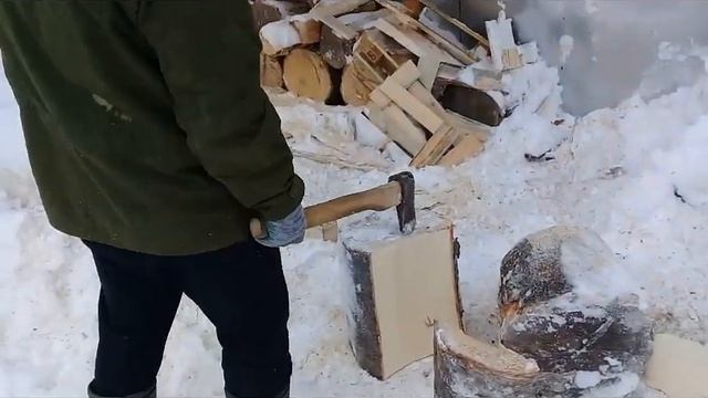 Как колоть комель ? Как колоть большие тюльки дрова ? смотреть онлайн