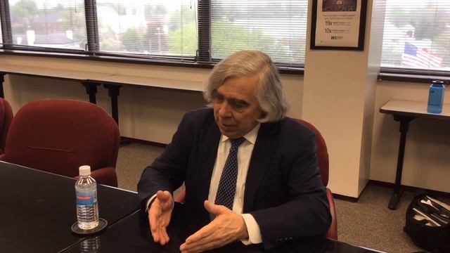 Energy Secretary Ernest Moniz on the future of coal смотреть онлайн