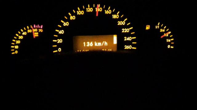 Mercedes W203 C200 Kompressor Acceleration 0-180 km/h смотреть онлайн
