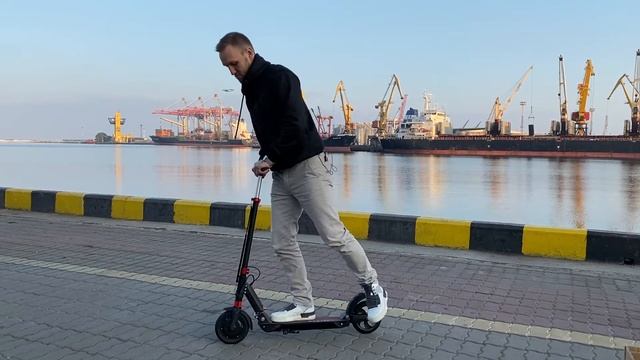 ЭЛЕКТРОСАМОКАТ РАКЕТА! Scale Sports SS-01 смотреть онлайн