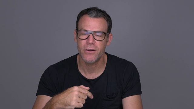 06 Posing and Building Confidence смотреть онлайн