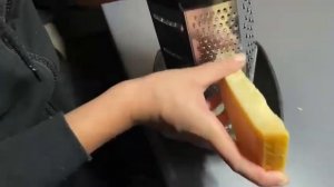 Паста с креветками и лососем в сливочном соусе.Вкусно и быстро.