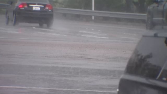 San Diego storm coverage: rain, wind, snow, and dangerous roads смотреть онлайн