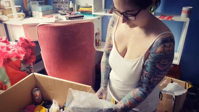 Moving House | Part 1 смотреть онлайн