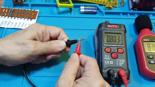 NJTY T1 TRUE RMS POCKET SMART PHONE MULTIMETER 4000 COUNTS CATII600V,MADE IN CHINA смотреть онлайн