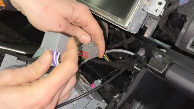 Wireless CarPlay And AndroidAuto In Land Rover Evoque 2012-2016