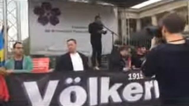 Ali Ertan Toprak über Völkermord an die Armenier im Jahr 1915 смотреть онлайн