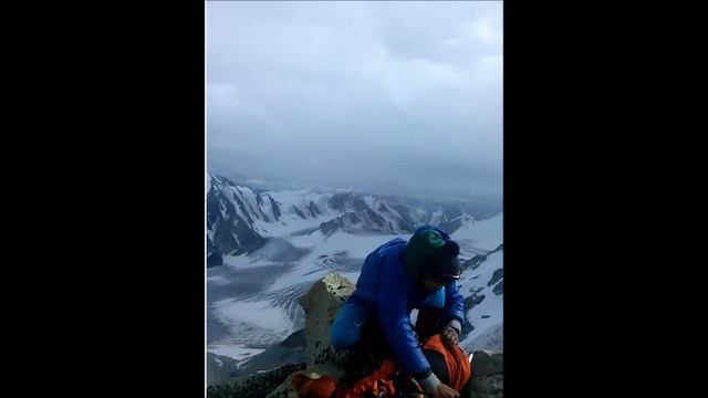 Бүргэд оргил (4095м) смотреть онлайн