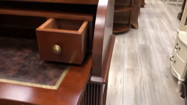 Бюро-секретер Испания смотреть онлайн