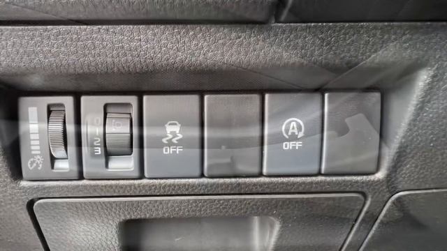 NEW ISUZU DMAX SPACE DDI N57 Mercury Silver 2023 смотреть онлайн