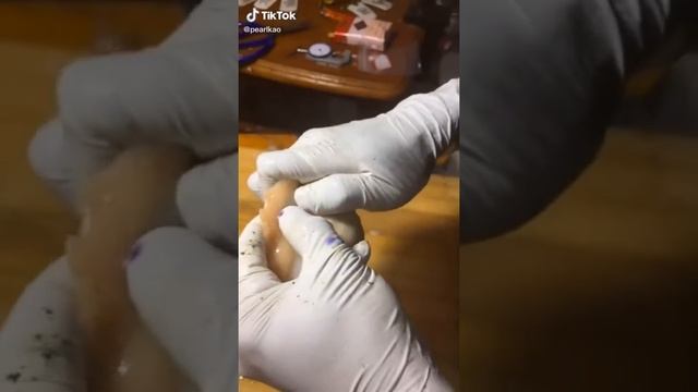 Taking Out Pearl From Oyster | TikTok Video смотреть онлайн