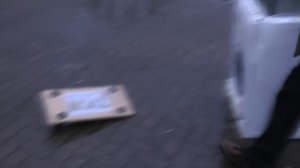 Tanzende Waschmaschine auf Rollschuhen | Dancing Washing Machine on Rollerblades