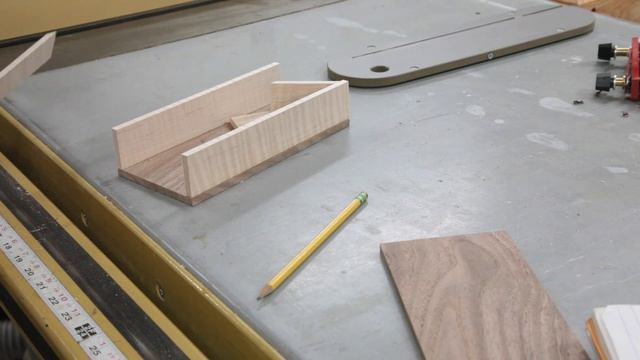Make This: Dice Tower смотреть онлайн