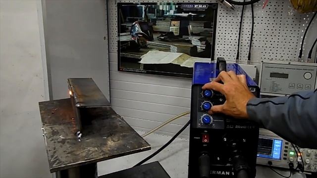 Настройка полуавтомата. Сварка стали в горизонтальном положении смотреть онлайн