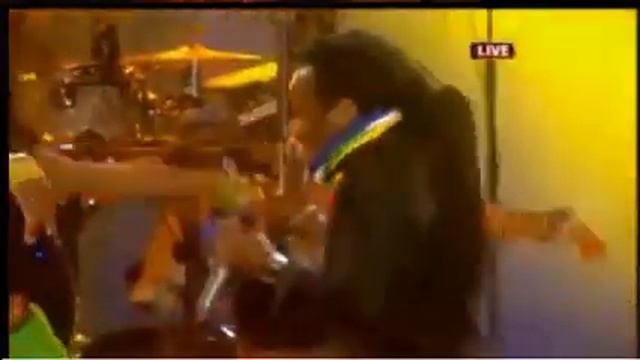 Shakira   Hips Don T Lie FIFA World Cup Concert 2010