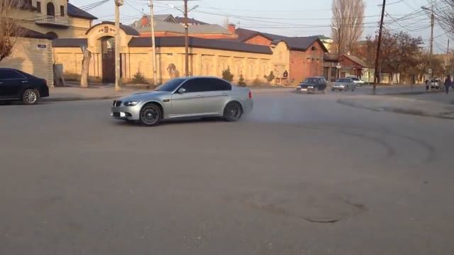 Street Drift on BMW M3(E90) смотреть онлайн