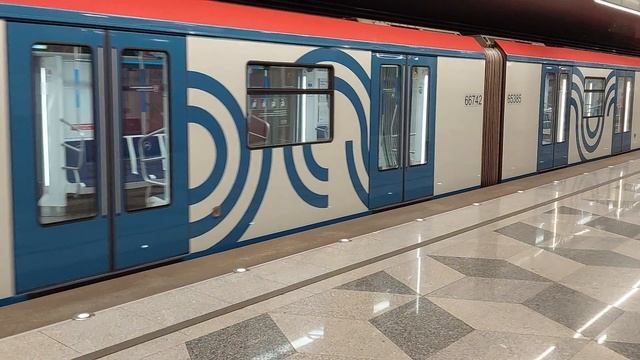 Станция метро Некрасовка Москва отправление поезда