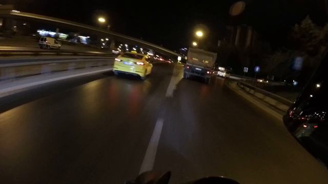 YAMAHA YZF R1 2014-İSTANBUL GECE SÜRÜŞÜ смотреть онлайн
