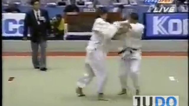 JUDO 1995 World Championships: Pawel Nastula (POL) - Dmitri Sergeev (RUS)