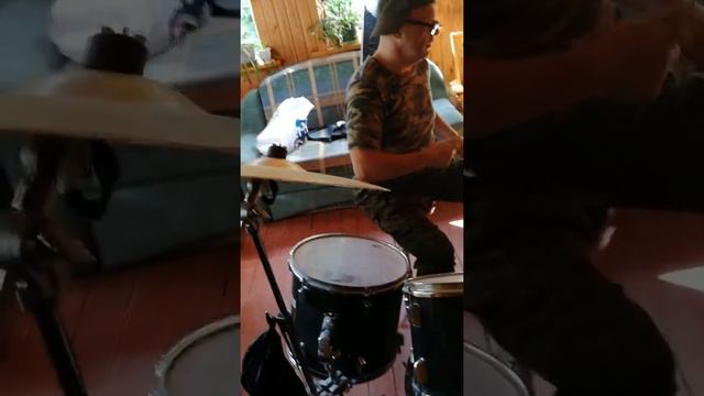 Drums fantazy, или просто пошумел на тарабанах😜☝️😀😀😀👍 Сергей Макухин. Sergey Makukhin in Moscow. смотреть онлайн