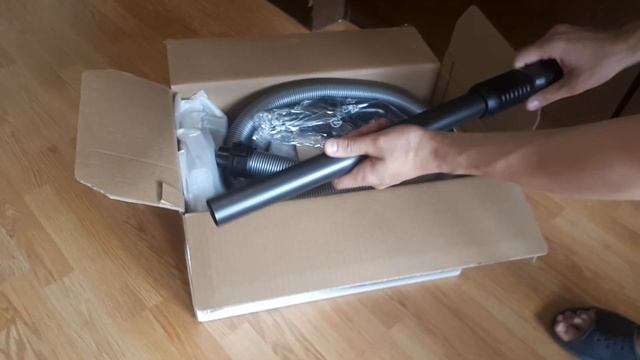 Распаковка - Пылесос Samsung SC20M2560JP смотреть онлайн