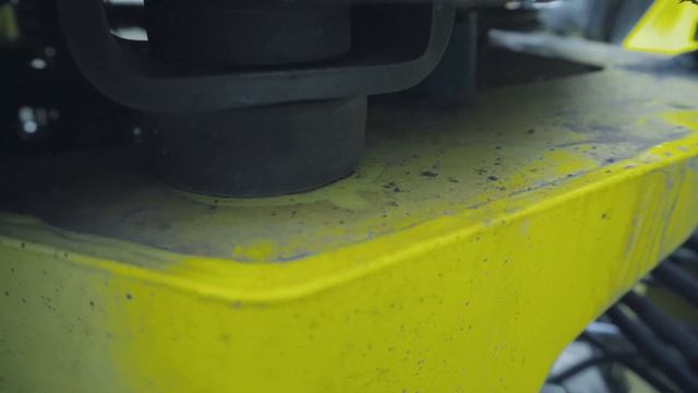 Последствия неправильного обращения с техникой // Фронтальный погрузчик Boulder смотреть онлайн