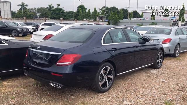 Bán xe Mercedes E200 Sport xanh Cavansite đẹp thể thao - LH 0912523362 смотреть онлайн