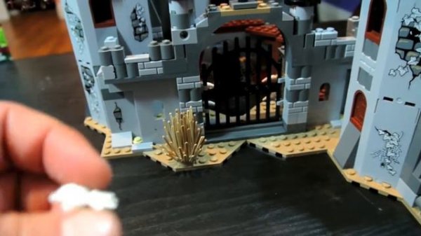 Lego Monster Fighters 9468 Vampyre Castle Review