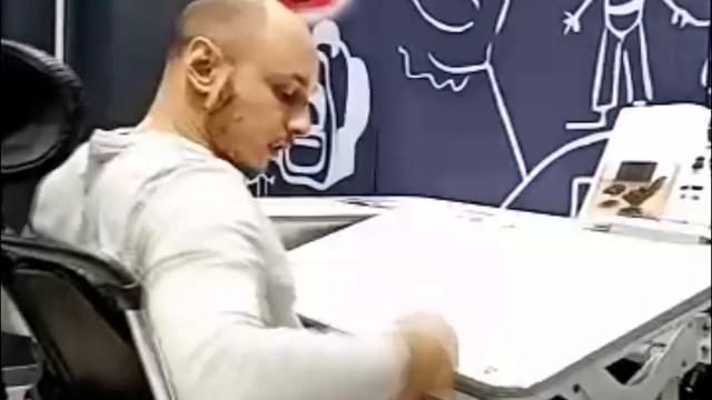 Кресло HARA CHAIR nietzsche ud. Вид. Особенности. Преимущества и недостатки. Купить кресло недорого смотреть онлайн