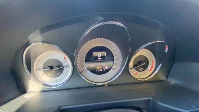 2015 Mercedes GLK 350 Start-Up смотреть онлайн
