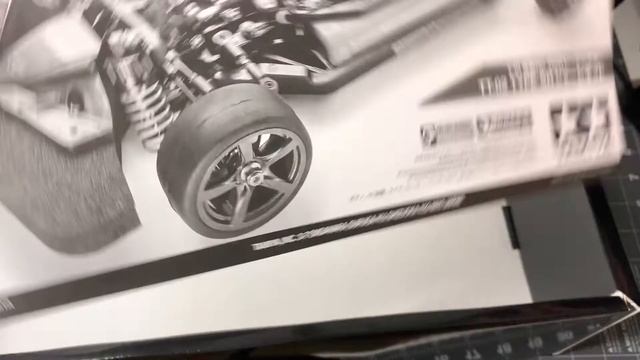 Unboxing the Tamiya TT-02 Type SR Chassis Kit смотреть онлайн