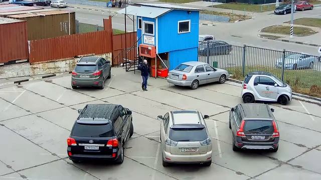 Видео с камер BEWARD B2720RV и B2710RV (день) смотреть онлайн