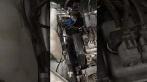 Машина дёргается на газу