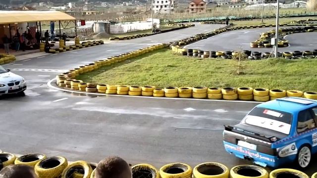 ETI /// M3-Power on board Drift practice BMW M3 E92 vs BMW E30 TURBO ELVIS RUSTA смотреть онлайн