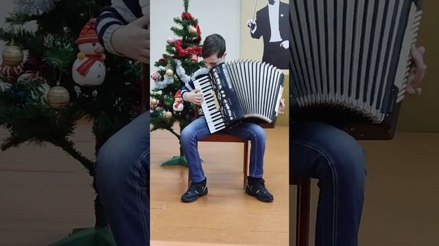 Залуцкий Кирилл 11 лет В.Сорока импр. на тему Л.Бекмана "Ёлочка" смотреть онлайн