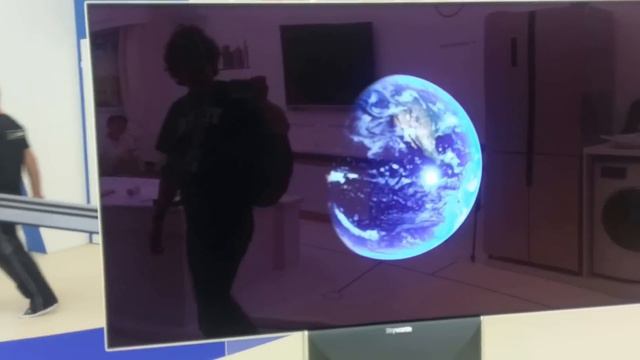 Skyworth two sides OLED TV display with two sides speaker смотреть онлайн